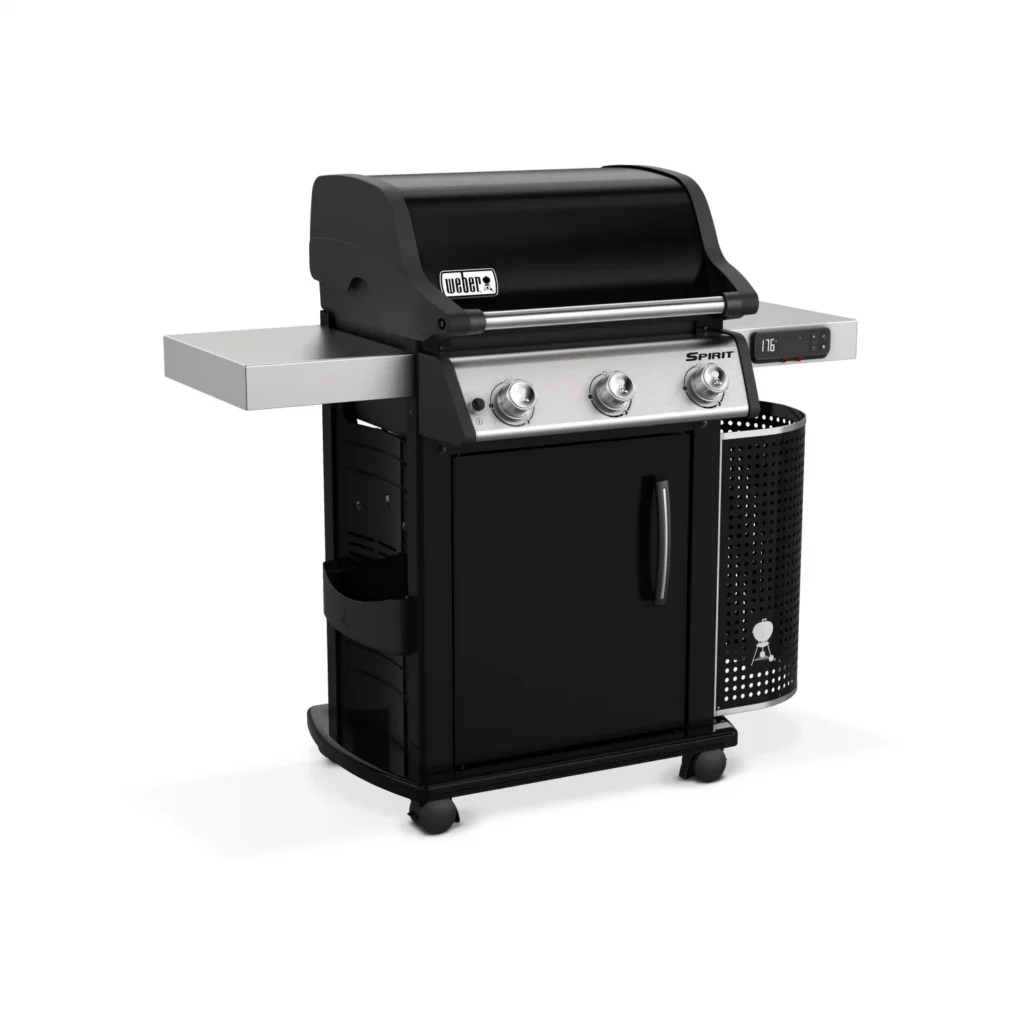 Barbacoa de gas negra con tres quemadores