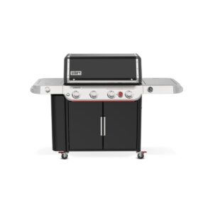 Parrilla de gas negra con mandos plateados